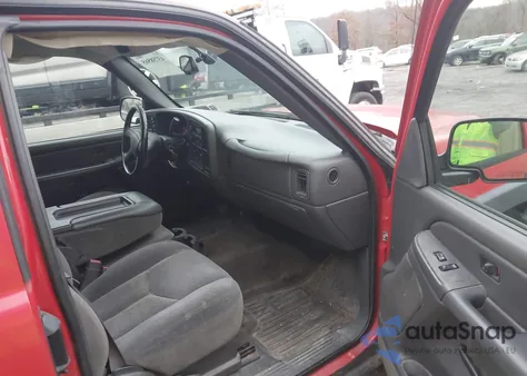 2005 Chevrolet Silverado 1500 Z71 из США, поврежденный, VIN 1GCEK19B05E284721